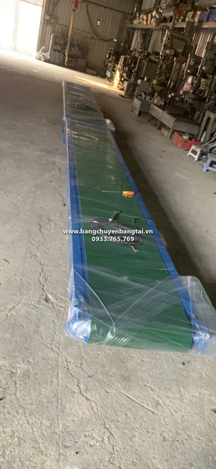 đã thi công hoan thien 02 bang tai pvc lo