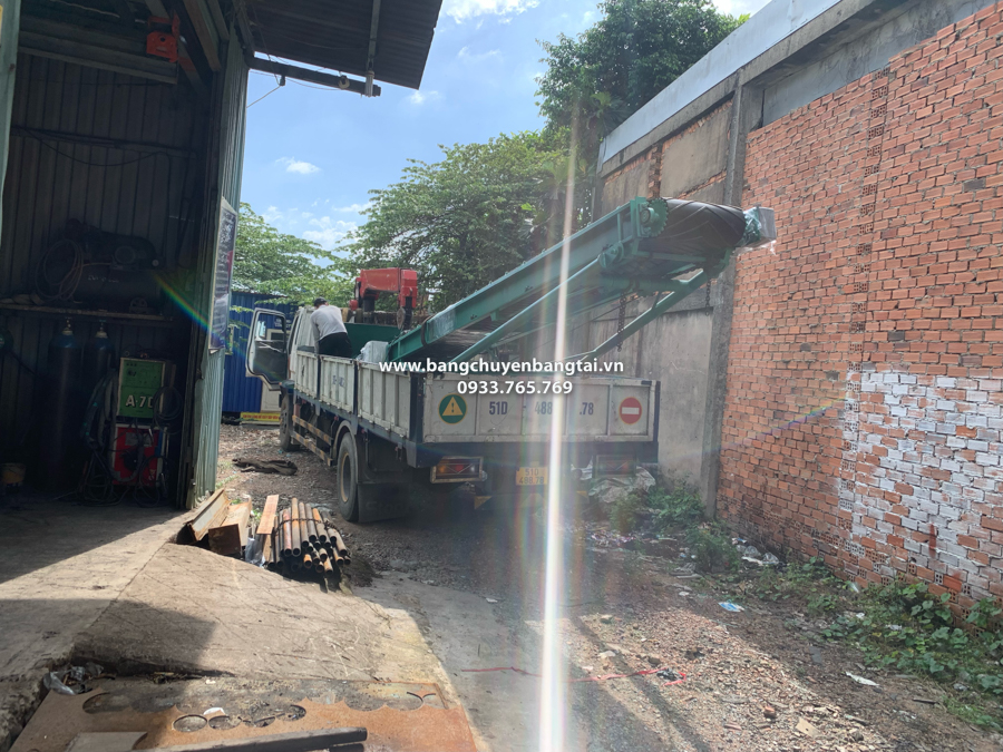 di bàn giao băng tải lồng máng 8.5m