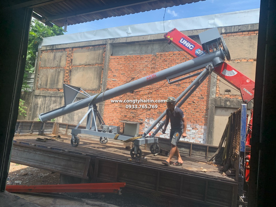 vit tai da len xe di ban giao