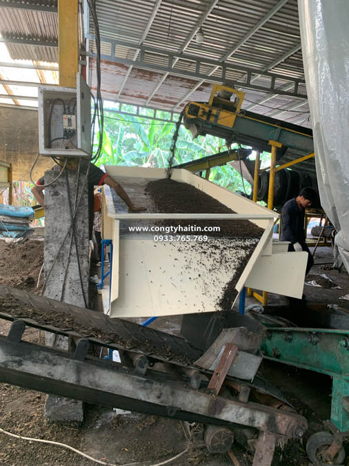 chay thử máy sàng phân gà