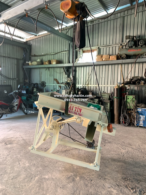 chuan bi dua may sang len xe