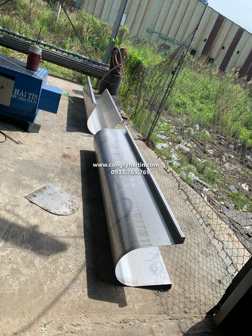 hoàn thiện uốn vỏ vít tải máng
