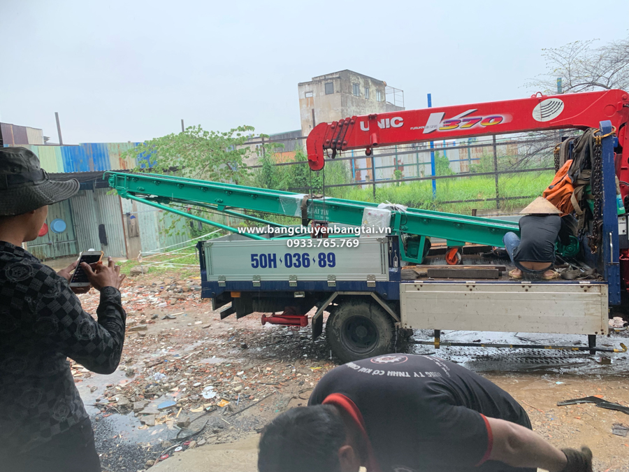 lên đường đi bàn giap băng tải