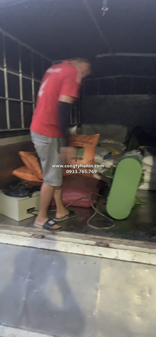 lên đường bàn giao vít tải ống 4m