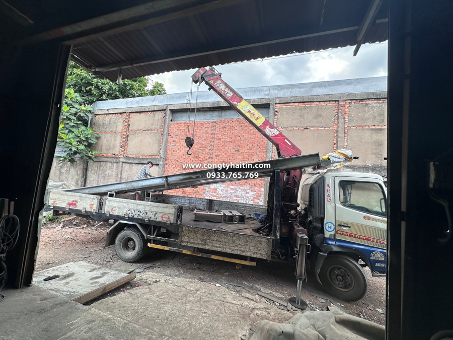 len duong ban giao 04 vit tai mang inox