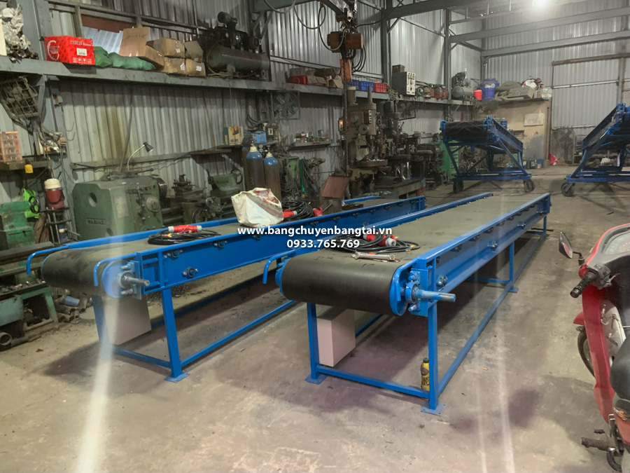 đã sản xuất hoàn thiện 02 băng tải nghiêng