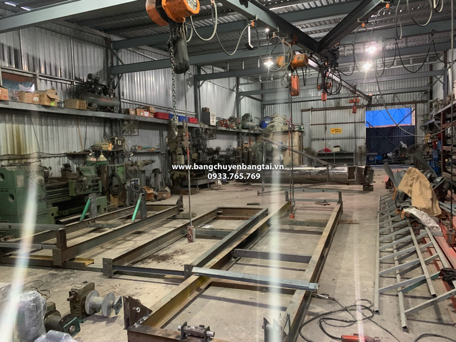 thi cong khung tru bang tai