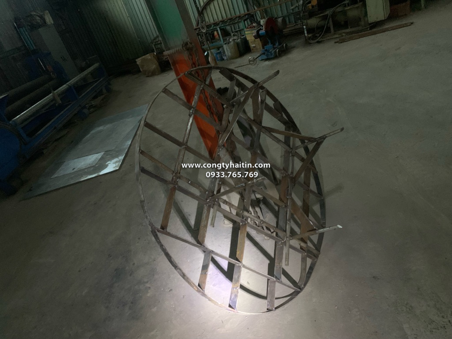 thi công vỉ lưới 