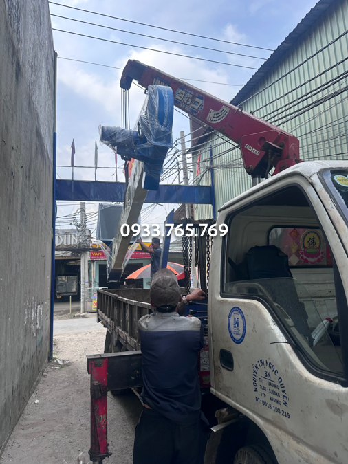 cau gau tai bot len xe