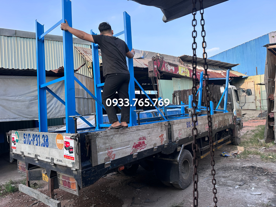 cho 04 băng tải lên xe