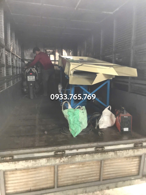 chuẩn bi đưa máy sàng đi bàn giao