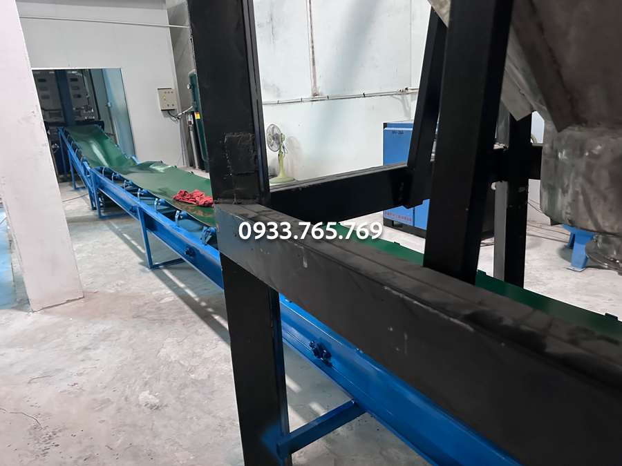 lap dat hoan thien day chuyen bang tai pvc long mang