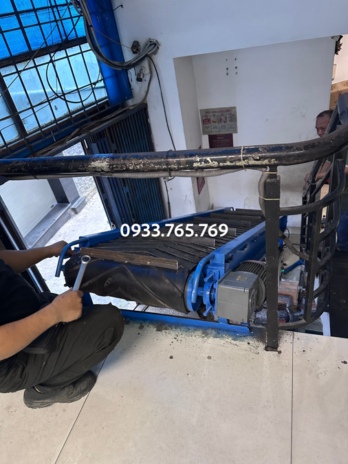 lap dat bang tai thung hoa chat