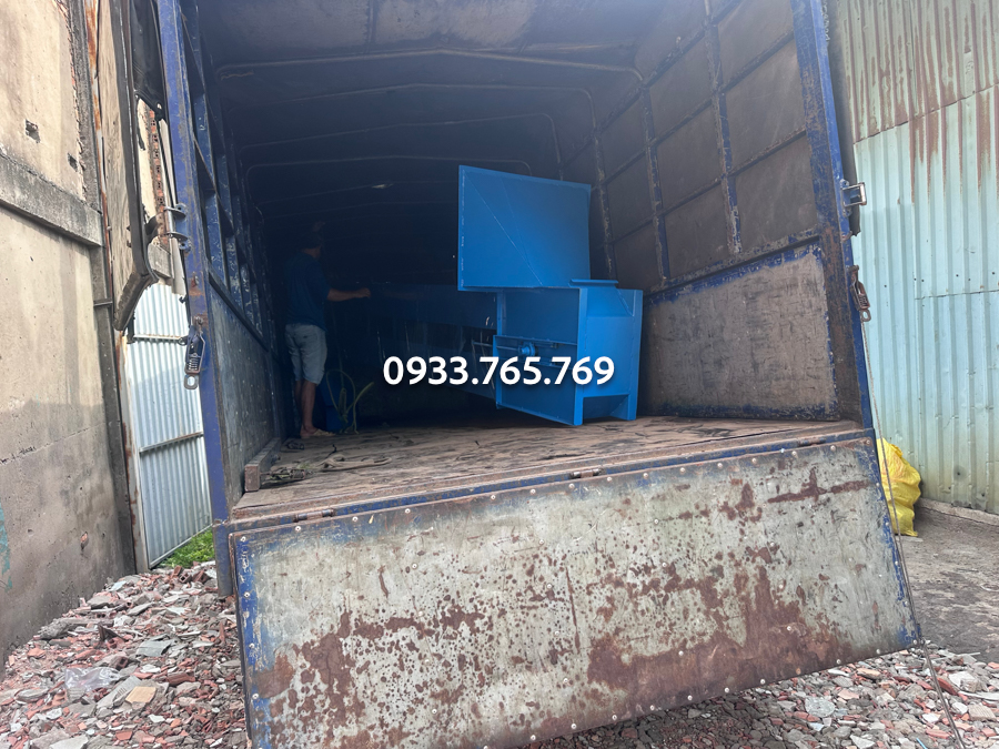 len duong ban giao gau tai dung 5m