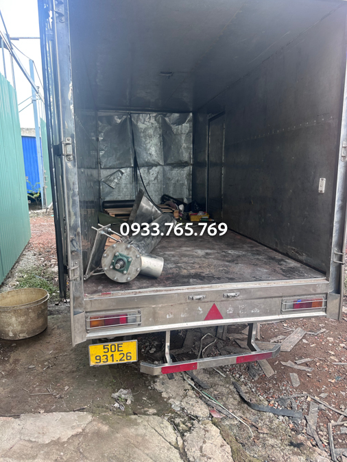 len xe di ban giao vit tai ong inox
