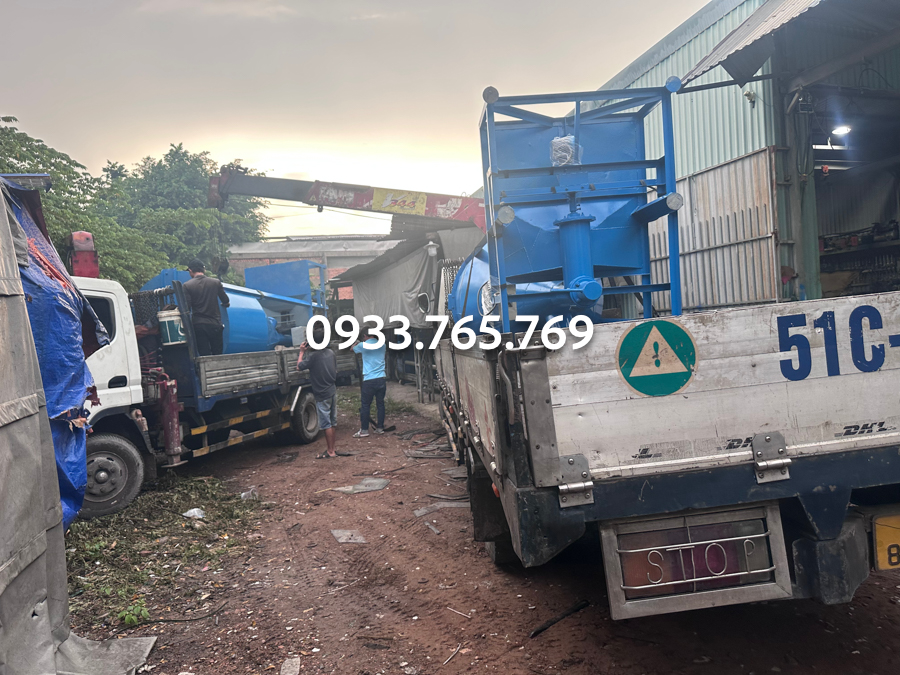 dua 02 bon tron di ban giao