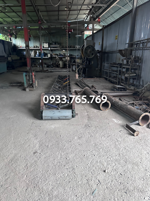 thi cong khung suon bang tai nghieng