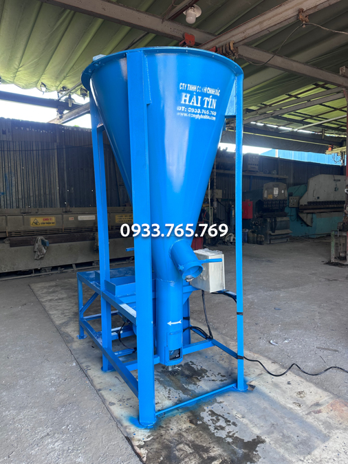 thi cong may tron mini