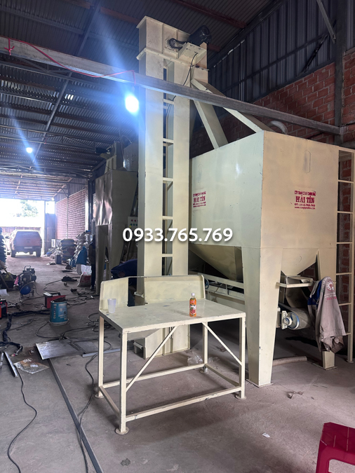 thi công son may tron gao